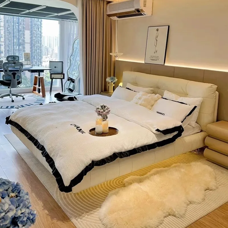 High Quality Wedding Bed Aesthetics Organizer Confortable Designer Bed Full Body Fashionable Cama De Casal Bedroom Furniture
High Quality Wedding Bed Aesthetics Organizer Confortable Designer Bed Full Body Fashionable Cama De Casal Bedroom Furniture