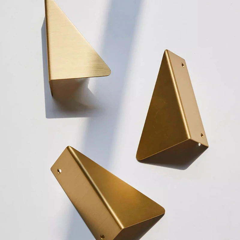 Modern Kitchen Shoe Cabinet Gold Door Knobs and Cupboard Handles Invisible Triangle Brass Furniture Handles Drawer Dresser Pulls
Modern Kitchen Shoe Cabinet Gold Door Knobs and Cupboard Handles Invisible Triangle Brass Furniture Handles Drawer Dresser Pulls