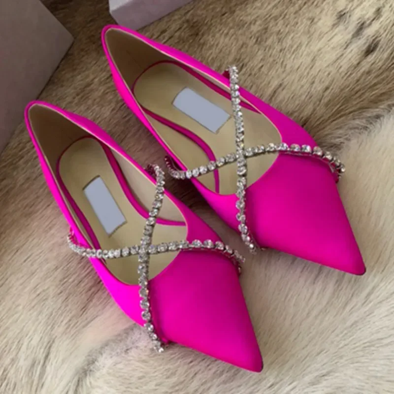 2025 Spring and Autumn New Women's Pointed Flat Shoes Rhinestone Chain Cross Fashion Shoes
2025 Spring and Autumn New Women's Pointed Flat Shoes Rhinestone Chain Cross Fashion Shoes