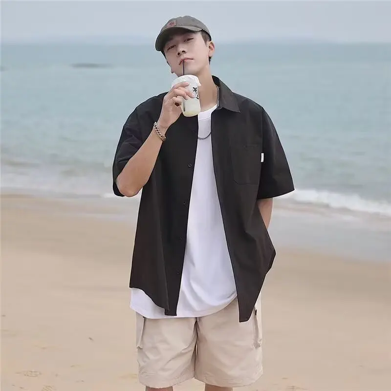 Мужская летняя тонкая повседневная однотонная рубашка с короткими рукавами и короткими рукавами, свободная универсальная повседневная рубашка в японском стиле в стиле ретро
Мужская летняя тонкая повседневная однотонная рубашка с короткими рукавами и короткими рукавами, свободная универсальная повседневная рубашка в японском стиле в стиле ретро