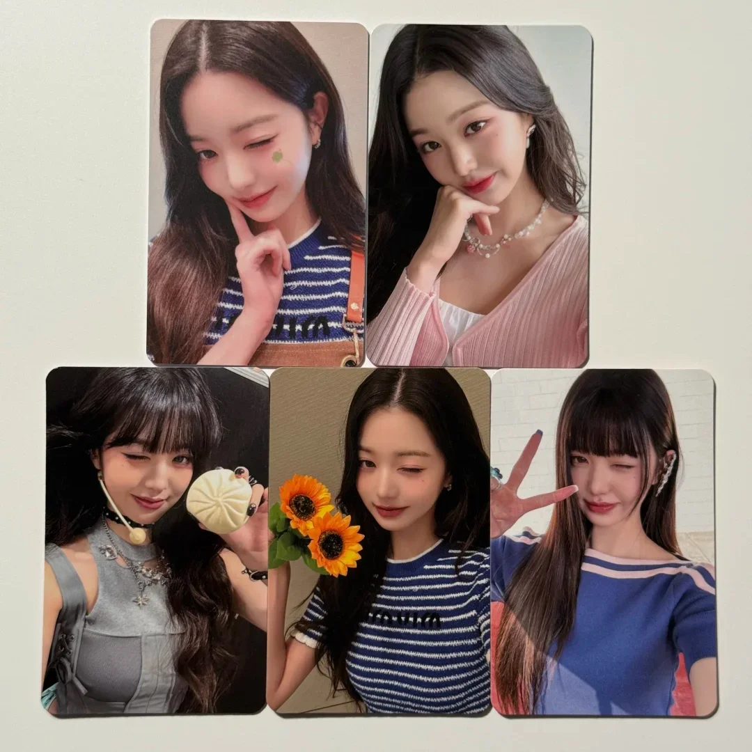 Kpop Photocard Lomo Card Mixed Korean Star Idol Album Collection Fan Collectible Card Set
Kpop Photocard Lomo Card Mixed Korean Star Idol Album Collection Fan Collectible Card Set