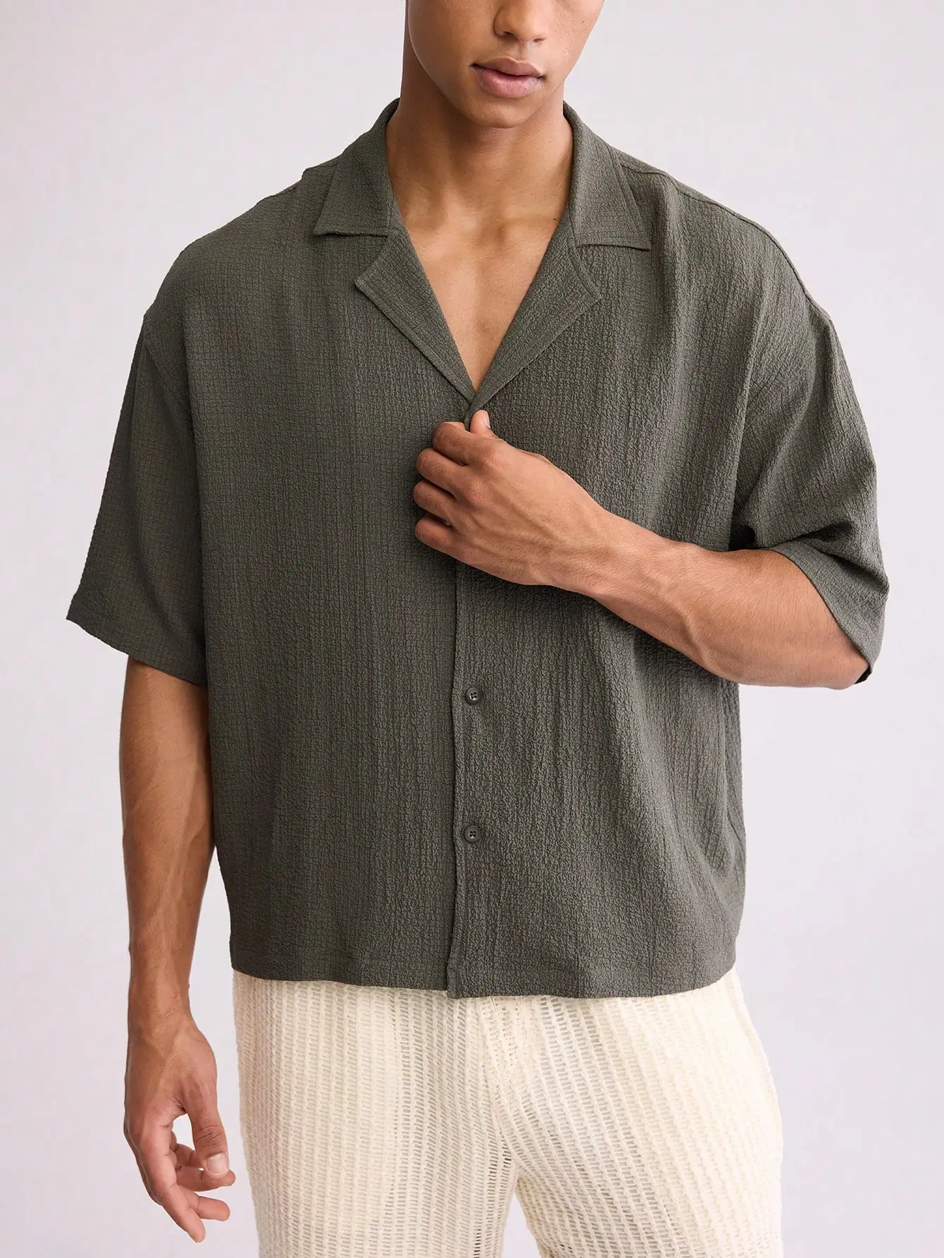 Men's Olive Green Seersucker Box Cut Oversized Cropped Shirt
Men's Olive Green Seersucker Box Cut Oversized Cropped Shirt