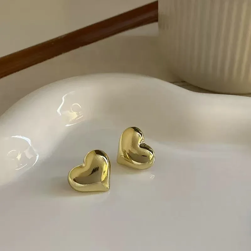 925 Sterling Silver Heart Piercing Stud Earrings For Women Luxury Designer Jewelry Accessories Wholesale Prevent Allergies
925 Sterling Silver Heart Piercing Stud Earrings For Women Luxury Designer Jewelry Accessories Wholesale Prevent Allergies