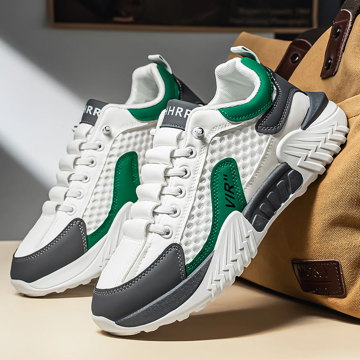 Casual sneakers, German training shoes, Ah-gang sneakers, trendy sneakers, D1933
Casual sneakers, German training shoes, Ah-gang sneakers, trendy sneakers, D1933