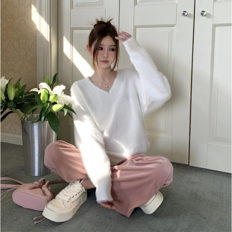 Daliang Guangzhou Knitted Sweater No Pilling Base Layer Spring Autumn Women's V-ne Long Sve Regular Fit Boting Top
Daliang Guangzhou Knitted Sweater No Pilling Base Layer Spring Autumn Women's V-ne Long Sve Regular Fit Boting Top