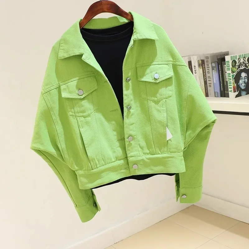 Spring Autumn Fruit Green Batwing Sleeve Short Denim Jacket Women Loose Cowboy Outerwear Fashion Big Pocket Jeans Jacket Female
Spring Autumn Fruit Green Batwing Sleeve Short Denim Jacket Women Loose Cowboy Outerwear Fashion Big Pocket Jeans Jacket Female