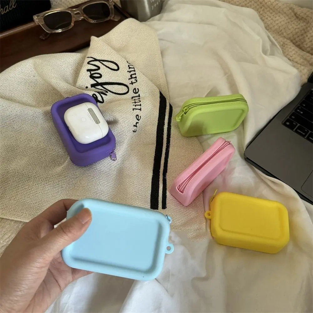 Macaron Color Silicone Cosmetic Bag Rectangle Coin Purse Multifunction Storage Bag Solid Color Makeup Holder Small Item Bag
Macaron Color Silicone Cosmetic Bag Rectangle Coin Purse Multifunction Storage Bag Solid Color Makeup Holder Small Item Bag