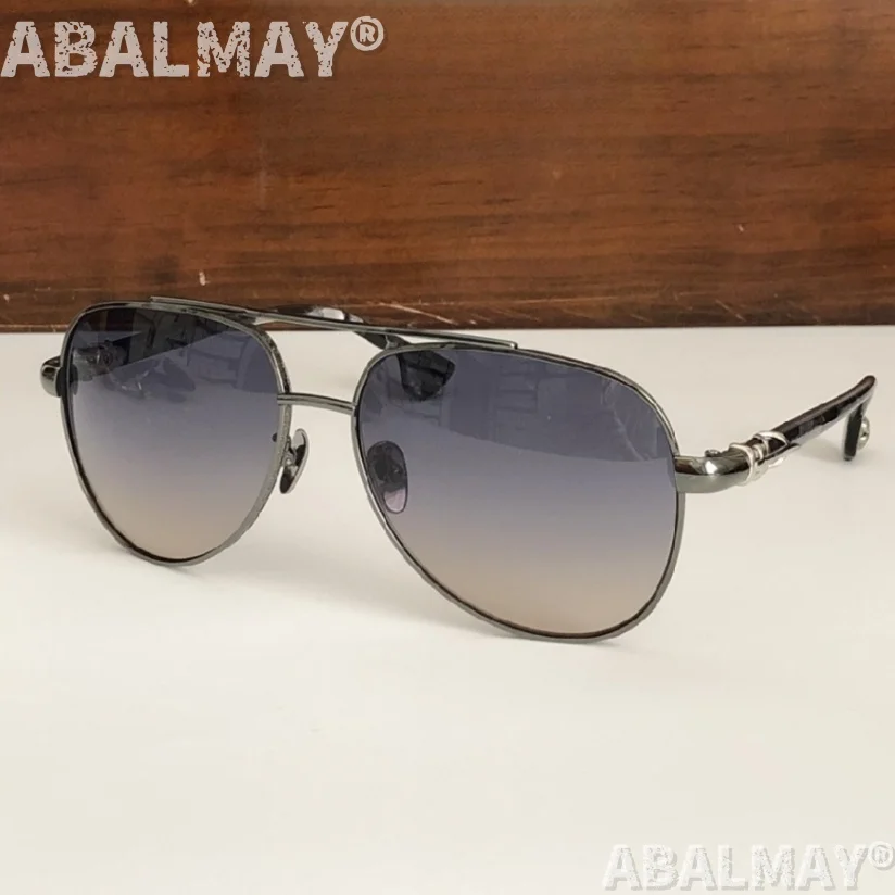 Top Quality Designer Sunglasses for Men and Women 8223 SIZE 62-12-149 Titanium Luxury Fashion Design Sun Glasses UV400 with box
Top Quality Designer Sunglasses for Men and Women 8223 SIZE 62-12-149 Titanium Luxury Fashion Design Sun Glasses UV400 with box