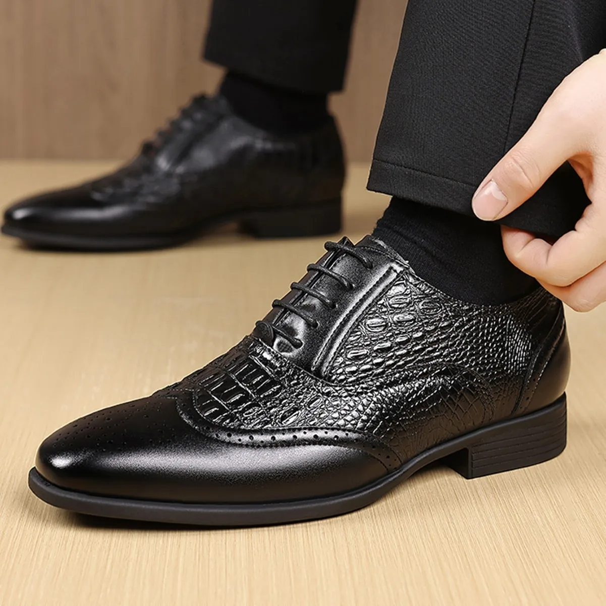 Men's Formal Skin Shoes Casual Fashion Men Sneakers Social Elegant Trend Flat Zapatos Spring Autumn New Men's Business Shoes
Men's Formal Skin Shoes Casual Fashion Men Sneakers Social Elegant Trend Flat Zapatos Spring Autumn New Men's Business Shoes