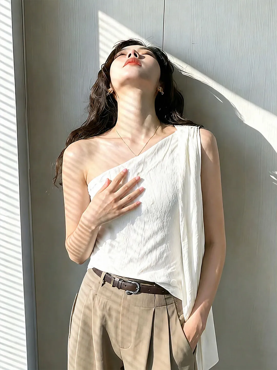 Elegant Chic Shoulder Bared Fashionable Summer 2026 Women's Sleeveless Vest Commute Appropriate Straight Cut Korean Style
Elegant Chic Shoulder Bared Fashionable Summer 2026 Women's Sleeveless Vest Commute Appropriate Straight Cut Korean Style