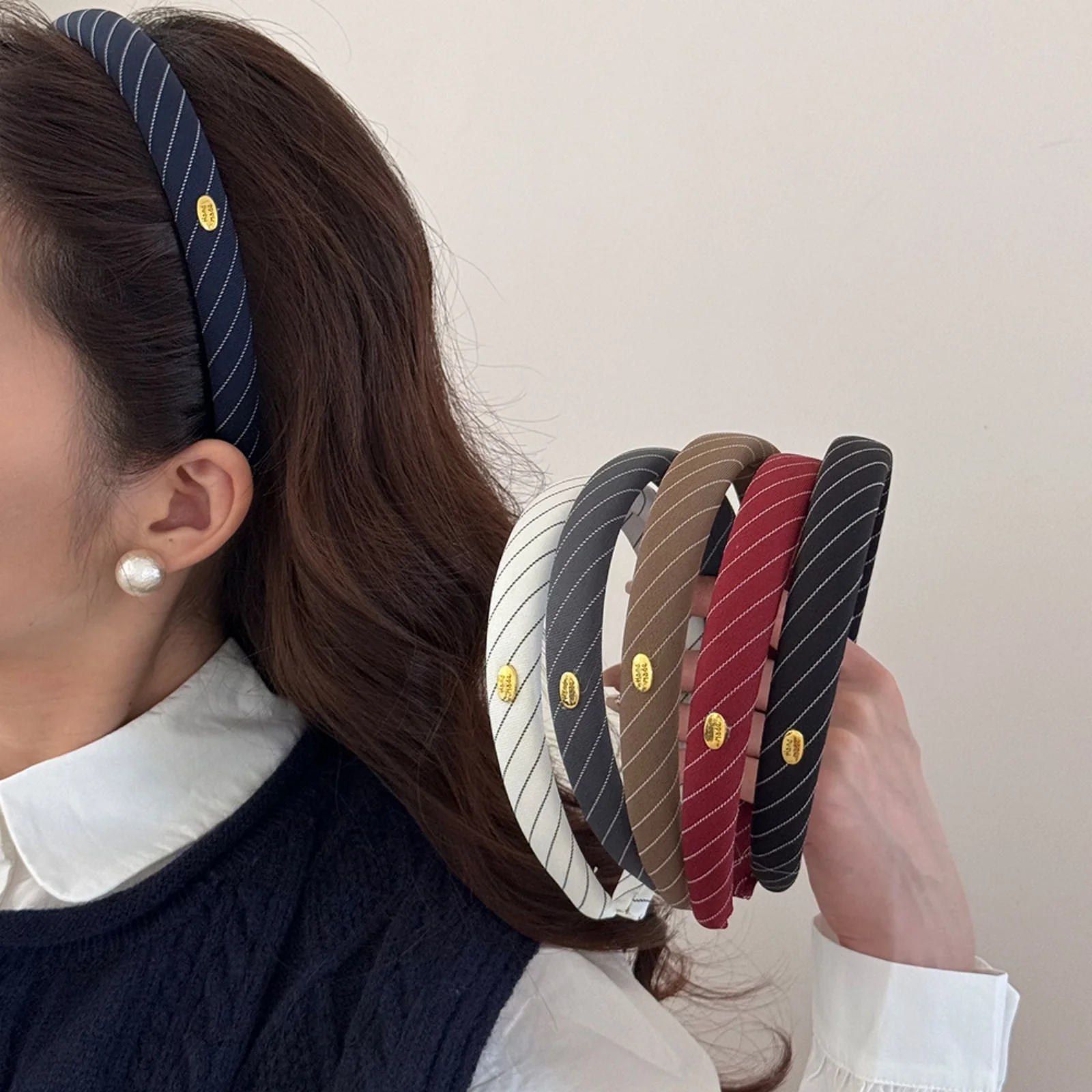1PC Preppy Striped Headbands with Gold Accents, 5-Pack School - Style Hairbands for Teens, Cute Hair Accessories for Daily Wear
1PC Preppy Striped Headbands with Gold Accents, 5-Pack School - Style Hairbands for Teens, Cute Hair Accessories for Daily Wear