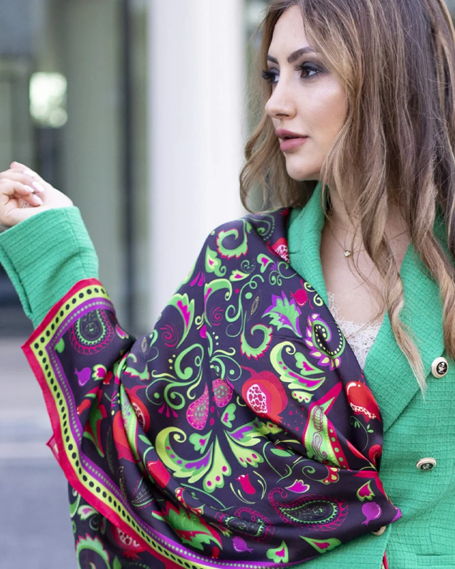 Custom Silk Scarf Digital Print Customized Silk Scarf Woman Silk Scarves
Custom Silk Scarf Digital Print Customized Silk Scarf Woman Silk Scarves