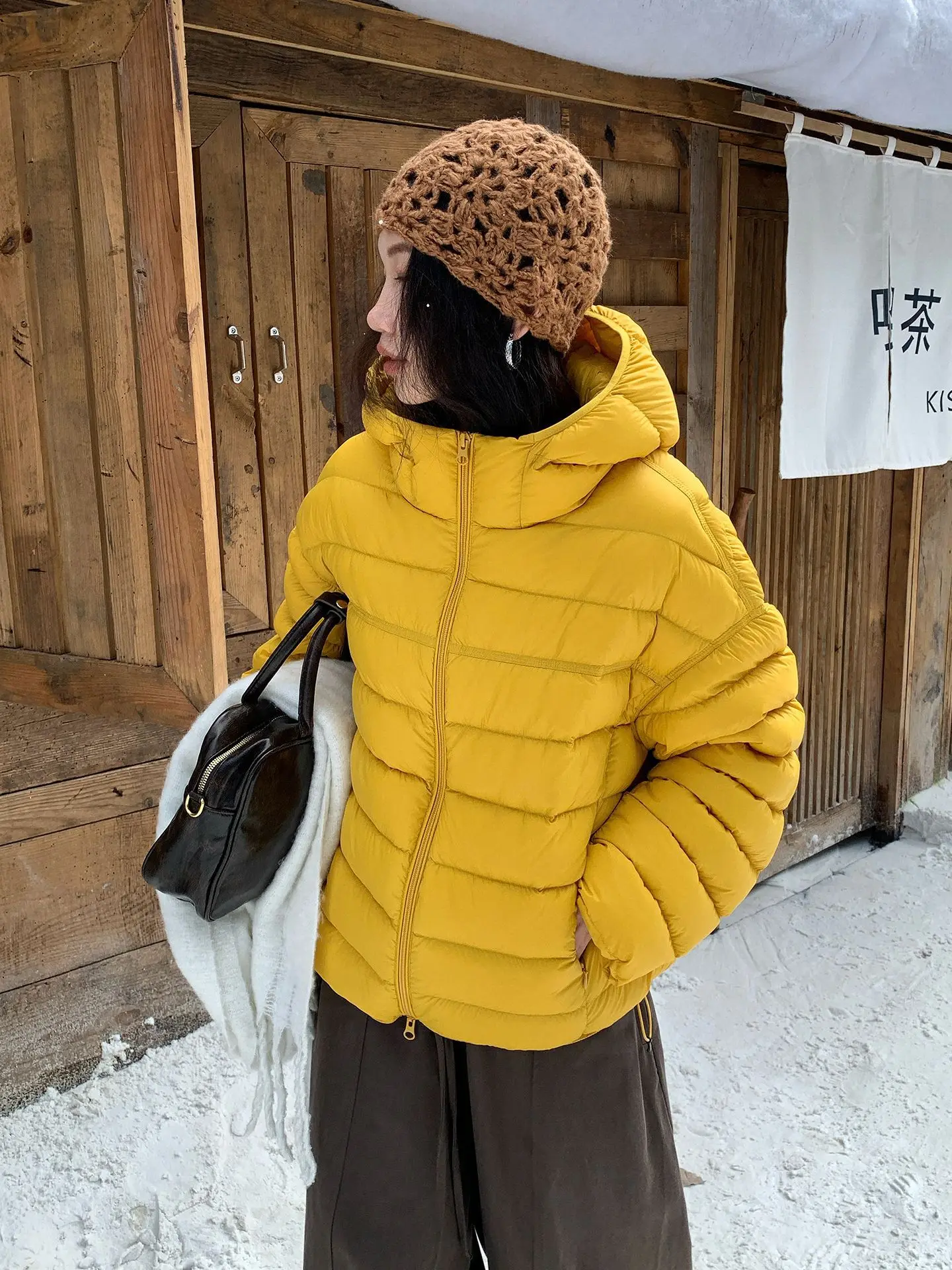 Women's Winter Thickened Cotton Jacket Hooded Lightweight Fashionable Warm Coat Long Sleeve Regular Type Female Outerwear
Women's Winter Thickened Cotton Jacket Hooded Lightweight Fashionable Warm Coat Long Sleeve Regular Type Female Outerwear