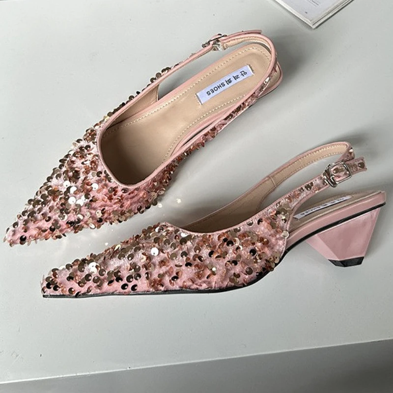 Роскошные блестящие сандалии, женские туфли-лодочки с острым носком, модная обувь с босоножками, женская обувь в странном стиле, неглубокие модельные туфли Sandalias De Mujer 
Роскошные блестящие сандалии, женские туфли-лодочки с острым носком, модная обувь с босоножками, женская обувь в странном стиле, неглубокие модельные туфли Sandalias De Mujer