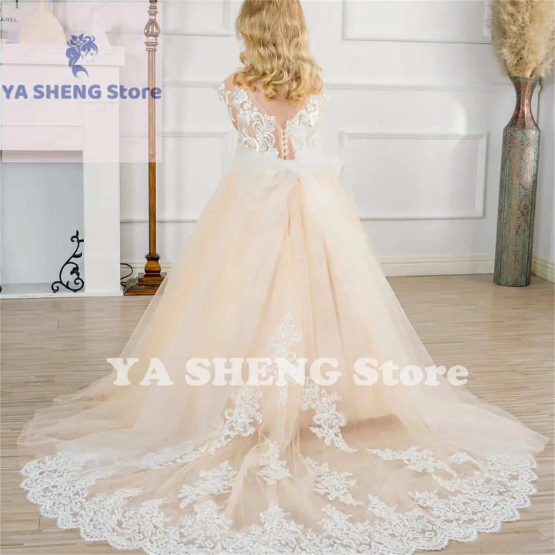 Champagne Lace Flower Girl Dress Sleeveless Round Neck Wedding Elegant Little Trail Flower Children's First Communion Dress
Champagne Lace Flower Girl Dress Sleeveless Round Neck Wedding Elegant Little Trail Flower Children's First Communion Dress