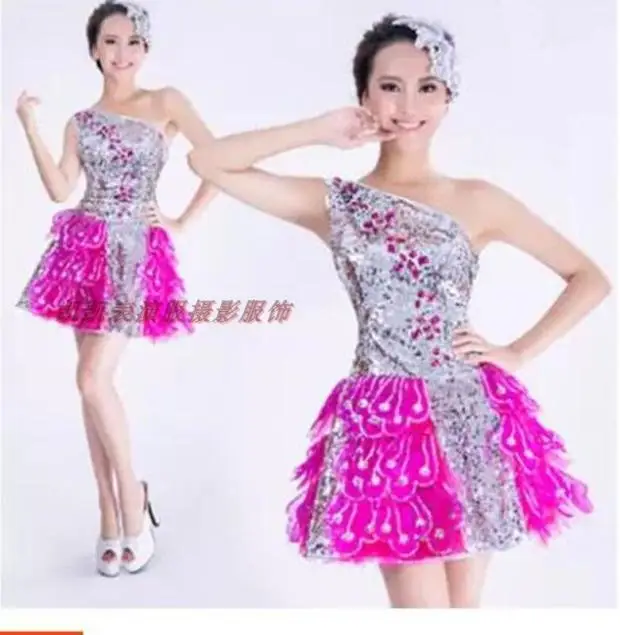 New Square Dance Dress with Sequins, Modern Dance Performance Costume, Fashionable Dance Skirt for Stage Performance, Flared
New Square Dance Dress with Sequins, Modern Dance Performance Costume, Fashionable Dance Skirt for Stage Performance, Flared