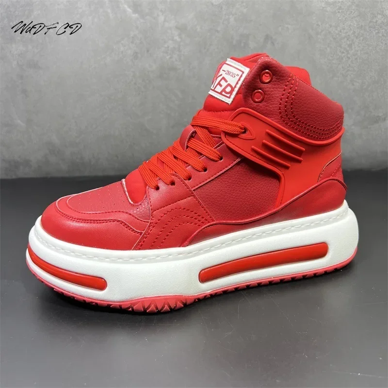 High Top Chunky Sneaker Men Winter Plush Warm Snow Boots Fashion Casual Split Leather Upper Height Increased Flat Platform Shoes
High Top Chunky Sneaker Men Winter Plush Warm Snow Boots Fashion Casual Split Leather Upper Height Increased Flat Platform Shoes