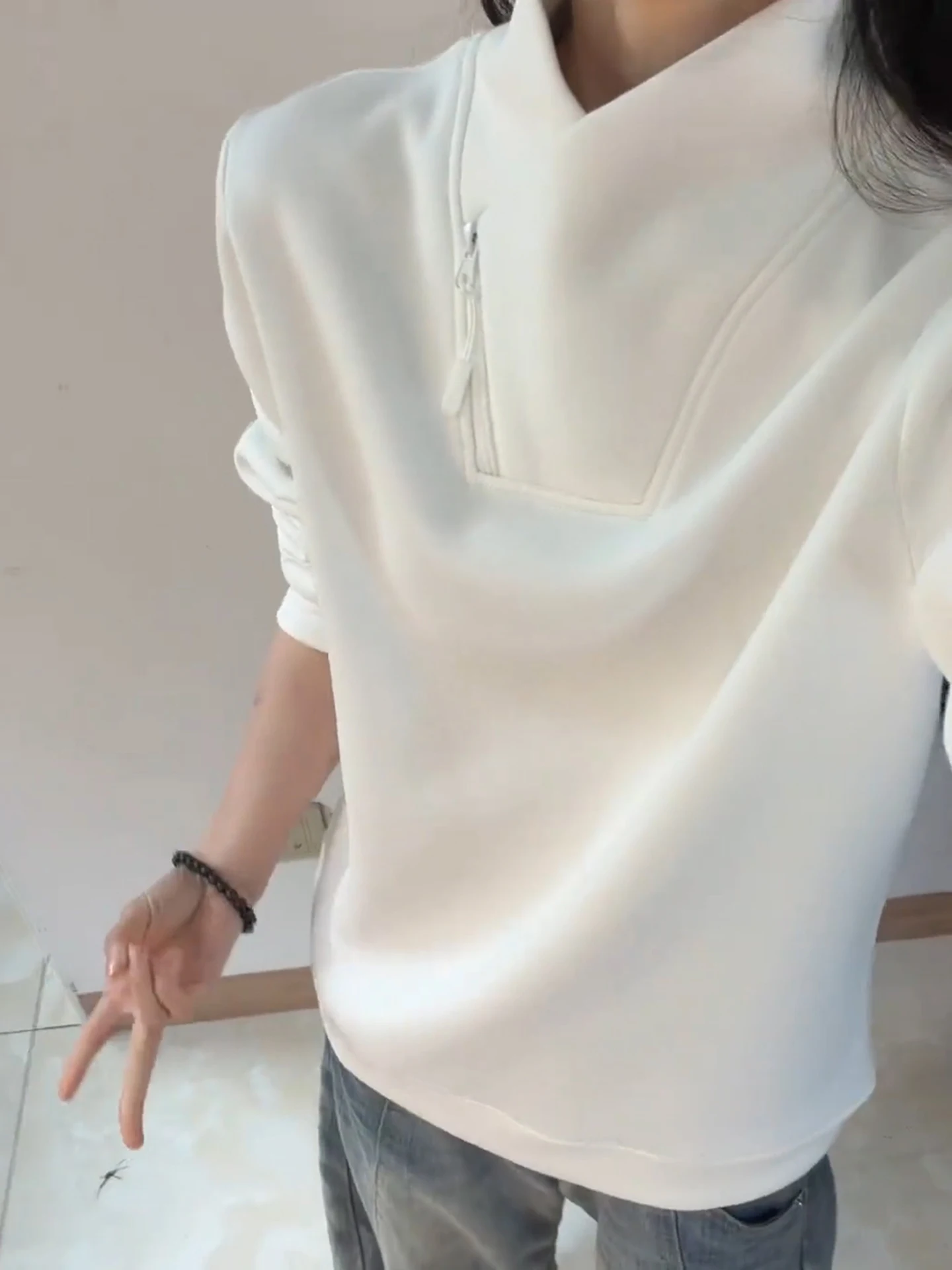 White American Sle Zipper Fce Lined Long Sve Hoodie ex Winter Design Stand Collar Inner irt Comfortable Loose Fit
White American Sle Zipper Fce Lined Long Sve Hoodie ex Winter Design Stand Collar Inner irt Comfortable Loose Fit