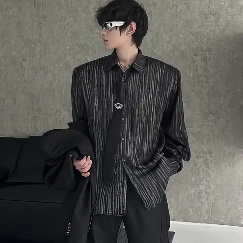 Осенняя дизайнерская рубашка, мужская повседневная полосатая рубашка с длинными рукавами, усовершенствованный свободный повседневный лоскутный кардиган на пуговицах
Осенняя дизайнерская рубашка, мужская повседневная полосатая рубашка с длинными рукавами, усовершенствованный свободный повседневный лоскутный кардиган на пуговицах