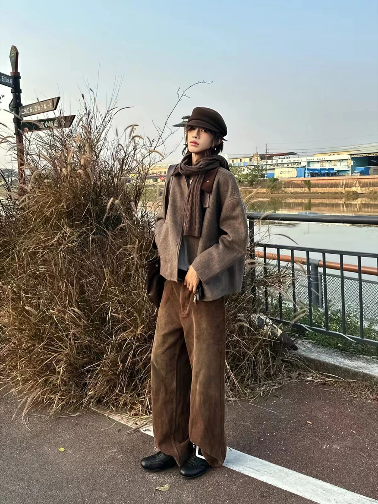 Corduroy Straight Leg Pants Men's Autumn Winter Thick Warm Casual Trousers Retro High-End Feeling Coffee Color Warmth Enhancing
Corduroy Straight Leg Pants Men's Autumn Winter Thick Warm Casual Trousers Retro High-End Feeling Coffee Color Warmth Enhancing