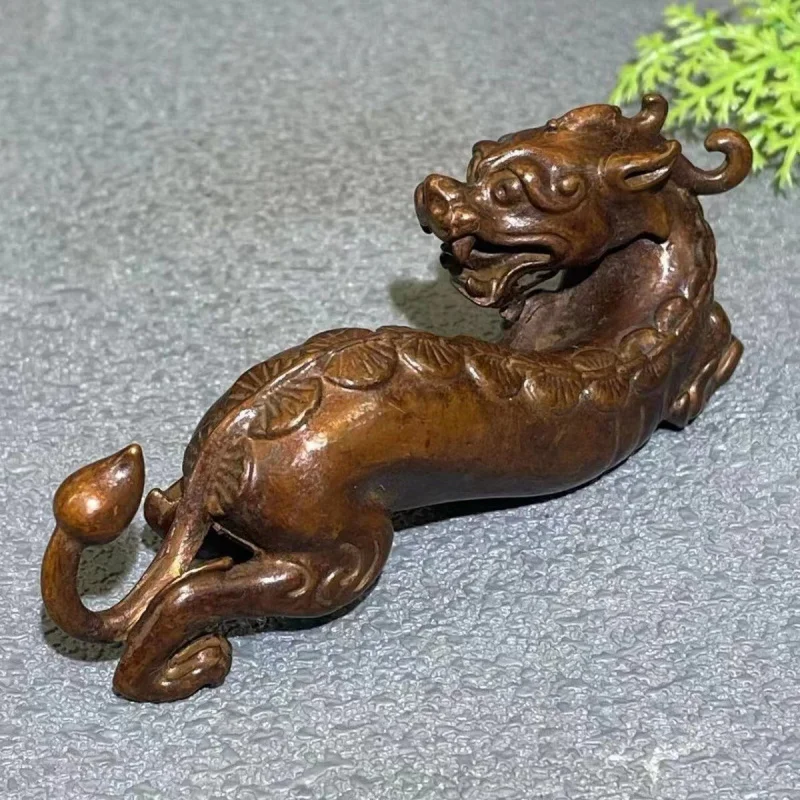 Antique Copper Solid Dragon Ornament Paperweight Dragon-shaped Pen Holder Ruler Tea Pet Home Desktop Decoration Ornament
Antique Copper Solid Dragon Ornament Paperweight Dragon-shaped Pen Holder Ruler Tea Pet Home Desktop Decoration Ornament