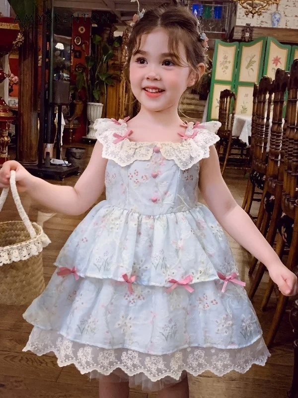 Girls' Sleeveless Floral Print Tiered Dress with Lace Trim Cute Vacation Outfit for Beach and Travel Girls Clothes in Summer
Girls' Sleeveless Floral Print Tiered Dress with Lace Trim Cute Vacation Outfit for Beach and Travel Girls Clothes in Summer
