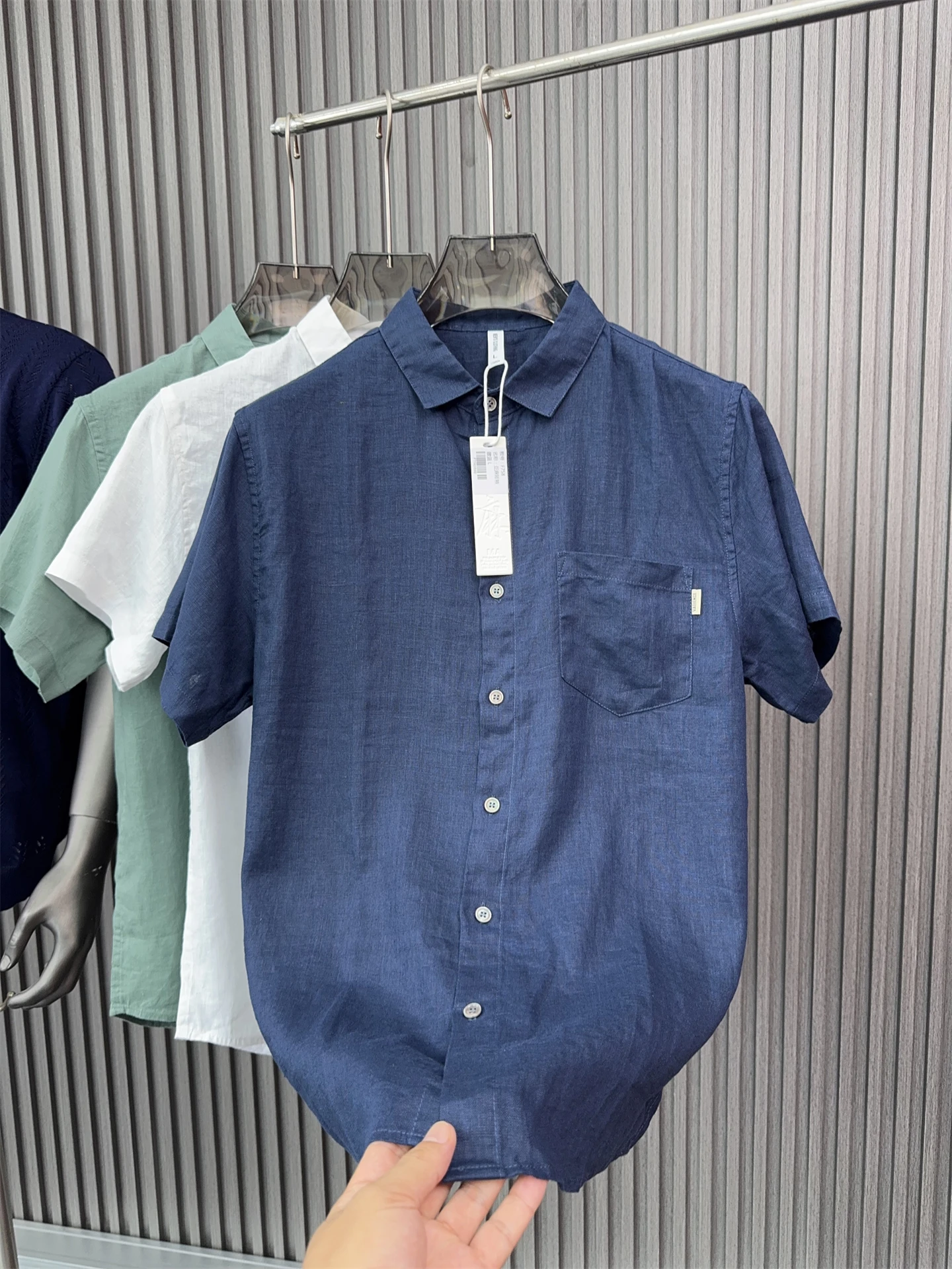 Svip Summer Comfortable 00% Linen irt Casual Pure Color Cool Feeling Breathable ort Sve Men's Button-Up Faion Top
Svip Summer Comfortable 00% Linen irt Casual Pure Color Cool Feeling Breathable ort Sve Men's Button-Up Faion Top