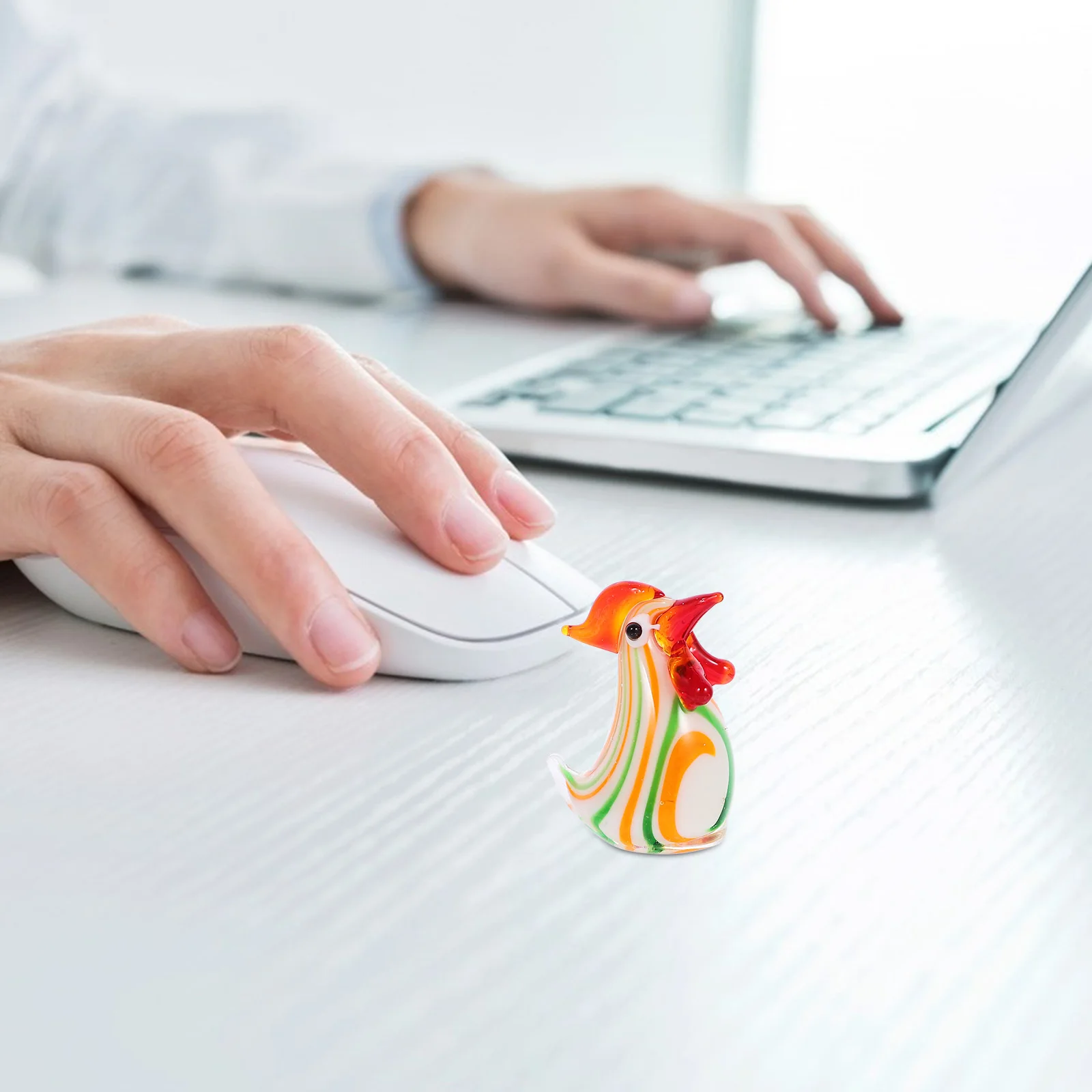 6Pcs Glass Chicken Adornments Cartoon Tiny Desktop Decoration Indoor Garden Micro Landscape Ornaments Rooster Ornament 
6Pcs Glass Chicken Adornments Cartoon Tiny Desktop Decoration Indoor Garden Micro Landscape Ornaments Rooster Ornament