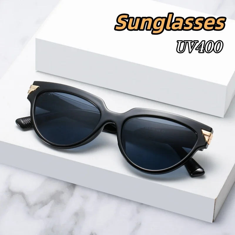 Classic Retro UV400 Sunglasses Rivet Decoration UV Resistant Glasses for Women Men Travel Beach Walk The Show Party Gatherings
Classic Retro UV400 Sunglasses Rivet Decoration UV Resistant Glasses for Women Men Travel Beach Walk The Show Party Gatherings