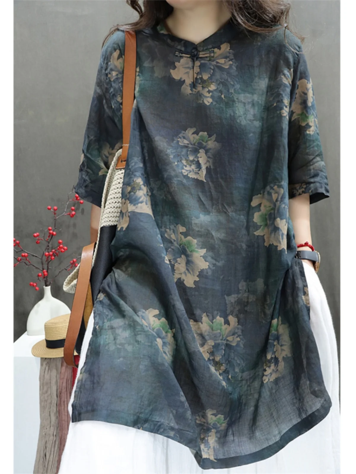 Cotton Linen Women's irt Dr Summer 2024 New Sle Retro Print Stand Collar Button Loose Faionable Midi Length
Cotton Linen Women's irt Dr Summer 2024 New Sle Retro Print Stand Collar Button Loose Faionable Midi Length