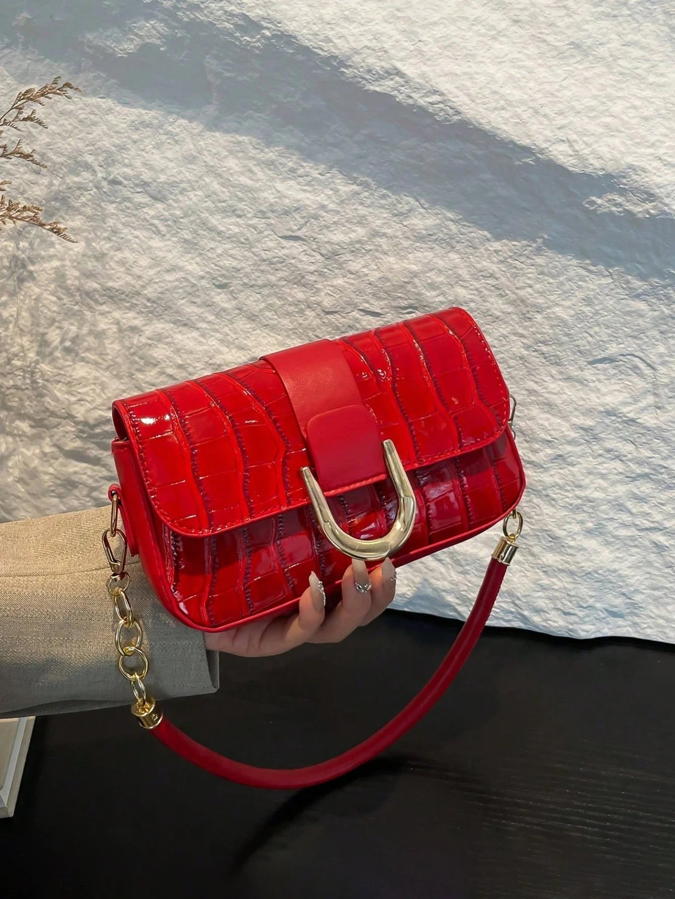 Fashionable All-Match Solid Color Crocodile Pattern Women's Shoulder Bag Underarm Bag Women's Simple Purse With Adjustable Strap
Fashionable All-Match Solid Color Crocodile Pattern Women's Shoulder Bag Underarm Bag Women's Simple Purse With Adjustable Strap
