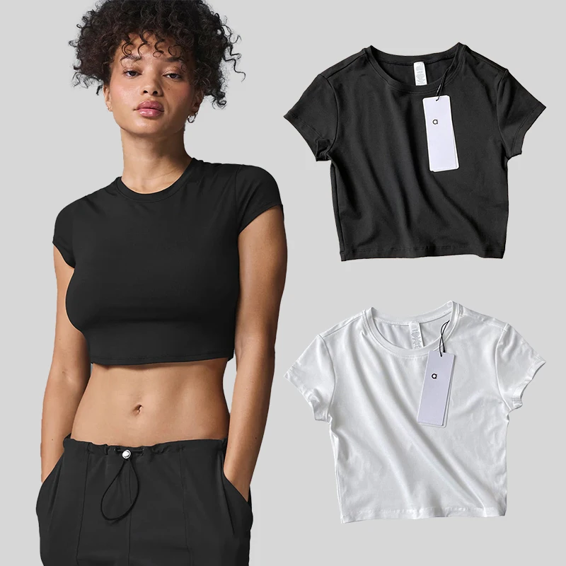 Women's slim fit round neck T-shirt, round neck short sleeved, fashionable street women's top
Women's slim fit round neck T-shirt, round neck short sleeved, fashionable street women's top