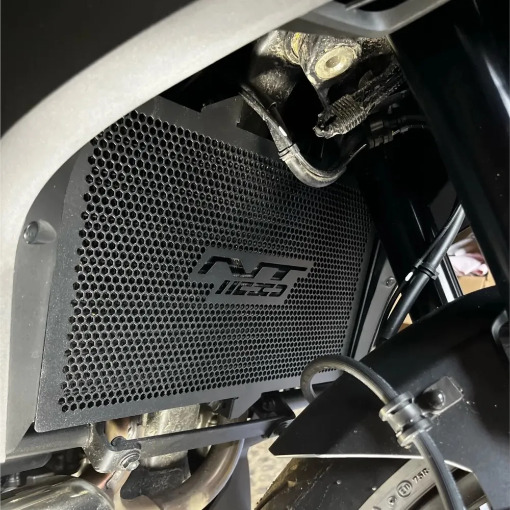 2025 2026 NT1100 Radiator Guard Protective Cover Grille Water Tank Protector For Honda nt1100 NT 1100 DCT 2021 2022 2023 2024
2025 2026 NT1100 Radiator Guard Protective Cover Grille Water Tank Protector For Honda nt1100 NT 1100 DCT 2021 2022 2023 2024