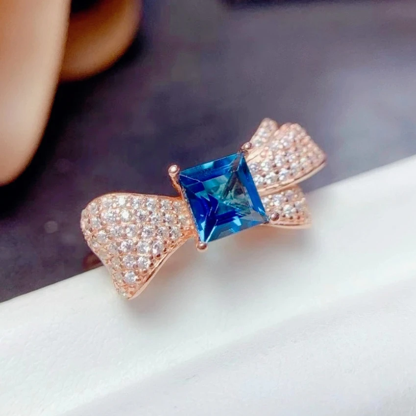 Genuine London Blue Topaz Ring with Certificate 925 Silver Natural Topaz Jewelry 18K Gold Plated 925 Silver Ring for Daily Wear
Genuine London Blue Topaz Ring with Certificate 925 Silver Natural Topaz Jewelry 18K Gold Plated 925 Silver Ring for Daily Wear