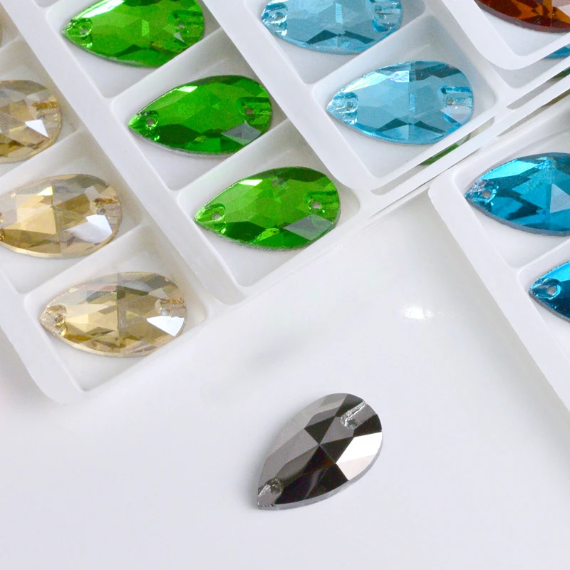 Wholesale Crystal Drop Sew On Rhinestones AB Crystal clear Flatback for Diy bags clothes shoes material
Wholesale Crystal Drop Sew On Rhinestones AB Crystal clear Flatback for Diy bags clothes shoes material