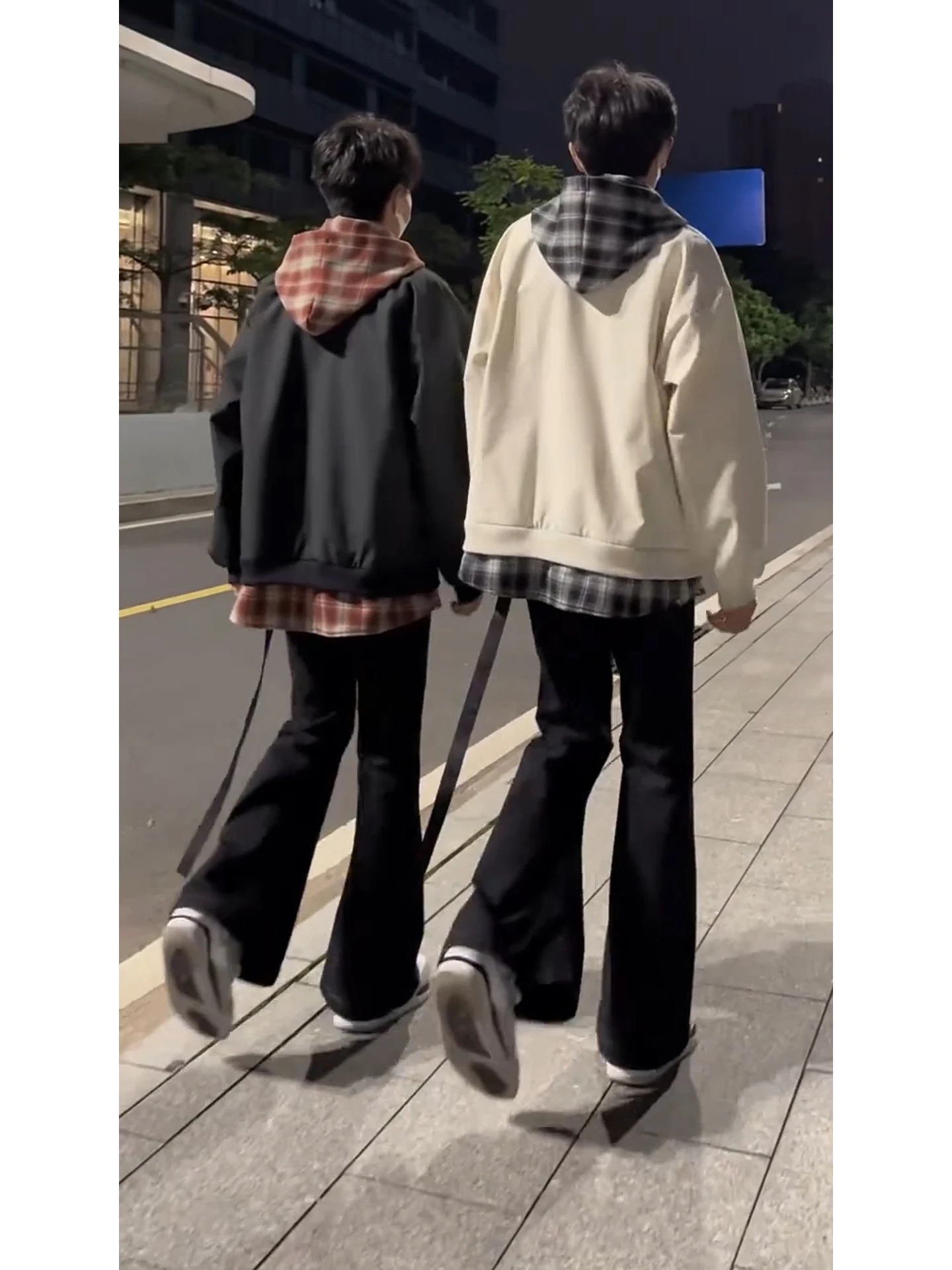 American Vibe Men's Denim Jeans Black Autumn Winter Slimming Youth CleanFit Flared Pants High Waist Zipper Closure Straight Leg
American Vibe Men's Denim Jeans Black Autumn Winter Slimming Youth CleanFit Flared Pants High Waist Zipper Closure Straight Leg