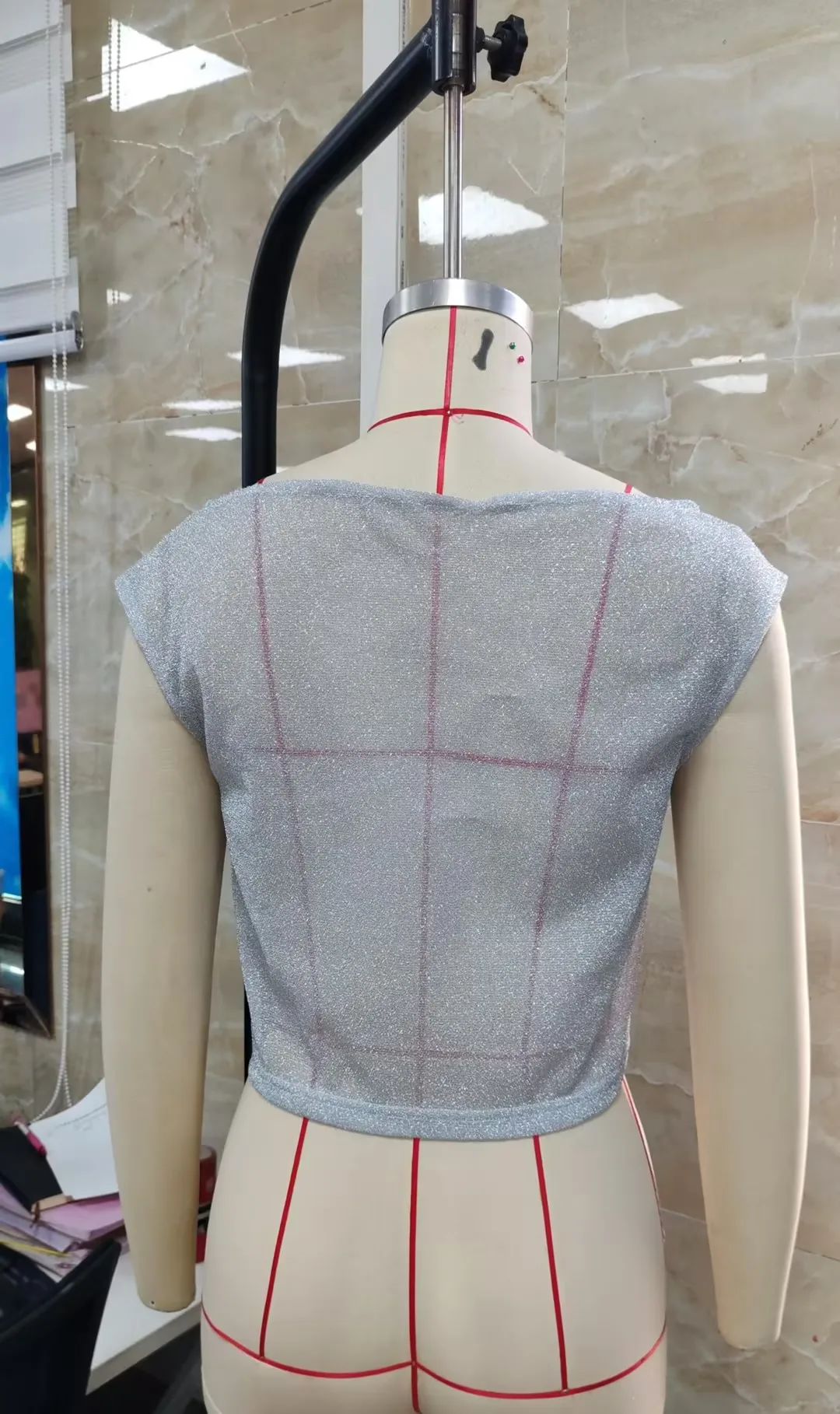 Women's Off Shoulder Tops Glitter Short Sleeve Solid Color Loose Tops Club Shirts
Women's Off Shoulder Tops Glitter Short Sleeve Solid Color Loose Tops Club Shirts