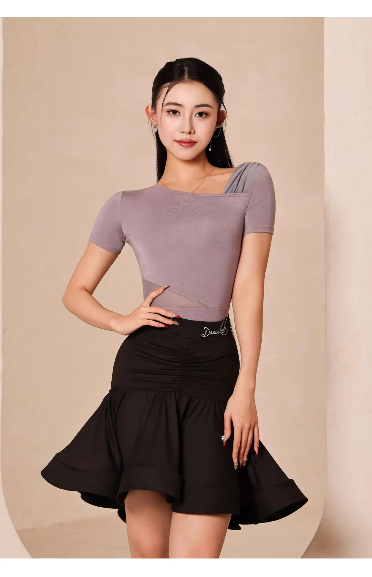 New Latin dance performance costume slimming short sleeved top+sexy fishtail skirt 2pcs tango chacha samba practice set
New Latin dance performance costume slimming short sleeved top+sexy fishtail skirt 2pcs tango chacha samba practice set 