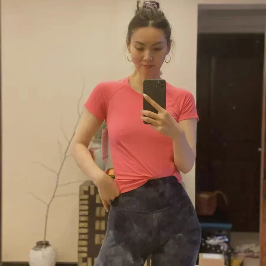 Lemon Women Swiftly Tech 2.0 Short Version Sport Short Sleeve T-shirt Quick Dry Breathable High Elastic Yoga Fitness Running Top
Lemon Women Swiftly Tech 2.0 Short Version Sport Short Sleeve T-shirt Quick Dry Breathable High Elastic Yoga Fitness Running Top