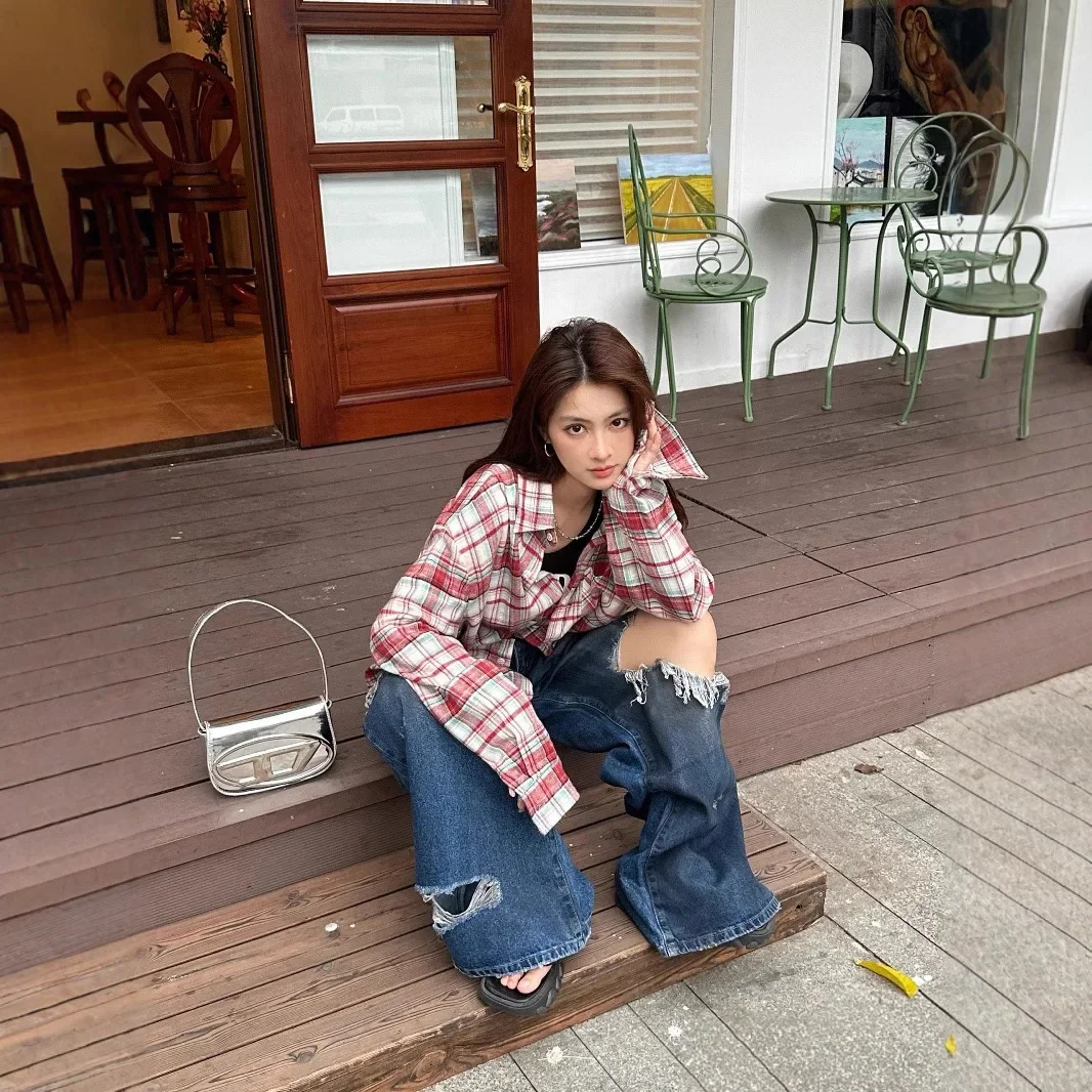 Early spring shirt jacket 2025 new women's French shirt design sense niche top red Korean shirt
Early spring shirt jacket 2025 new women's French shirt design sense niche top red Korean shirt