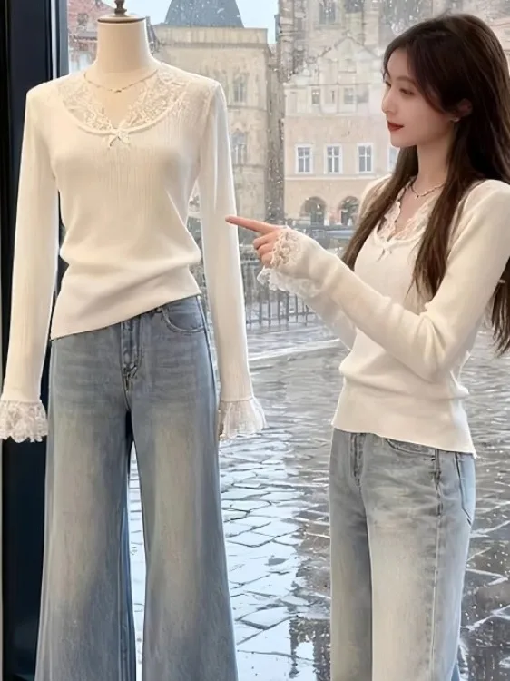 Женский укороченный вязаный топ с кружевными вставками, V-образным вырезом, в корейском стиле, для повседневной носки, стандартный крой, средней толщины
Женский укороченный вязаный топ с кружевными вставками, V-образным вырезом, в корейском стиле, для повседневной носки, стандартный крой, средней толщины