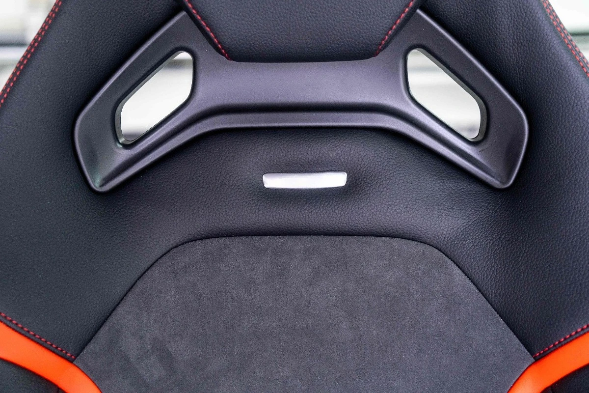 YLA C-Class W205/C63AMG/C43AMG Diamond Grid Bucket Chair Seat Track Edition Seat
YLA C-Class W205/C63AMG/C43AMG Diamond Grid Bucket Chair Seat Track Edition Seat