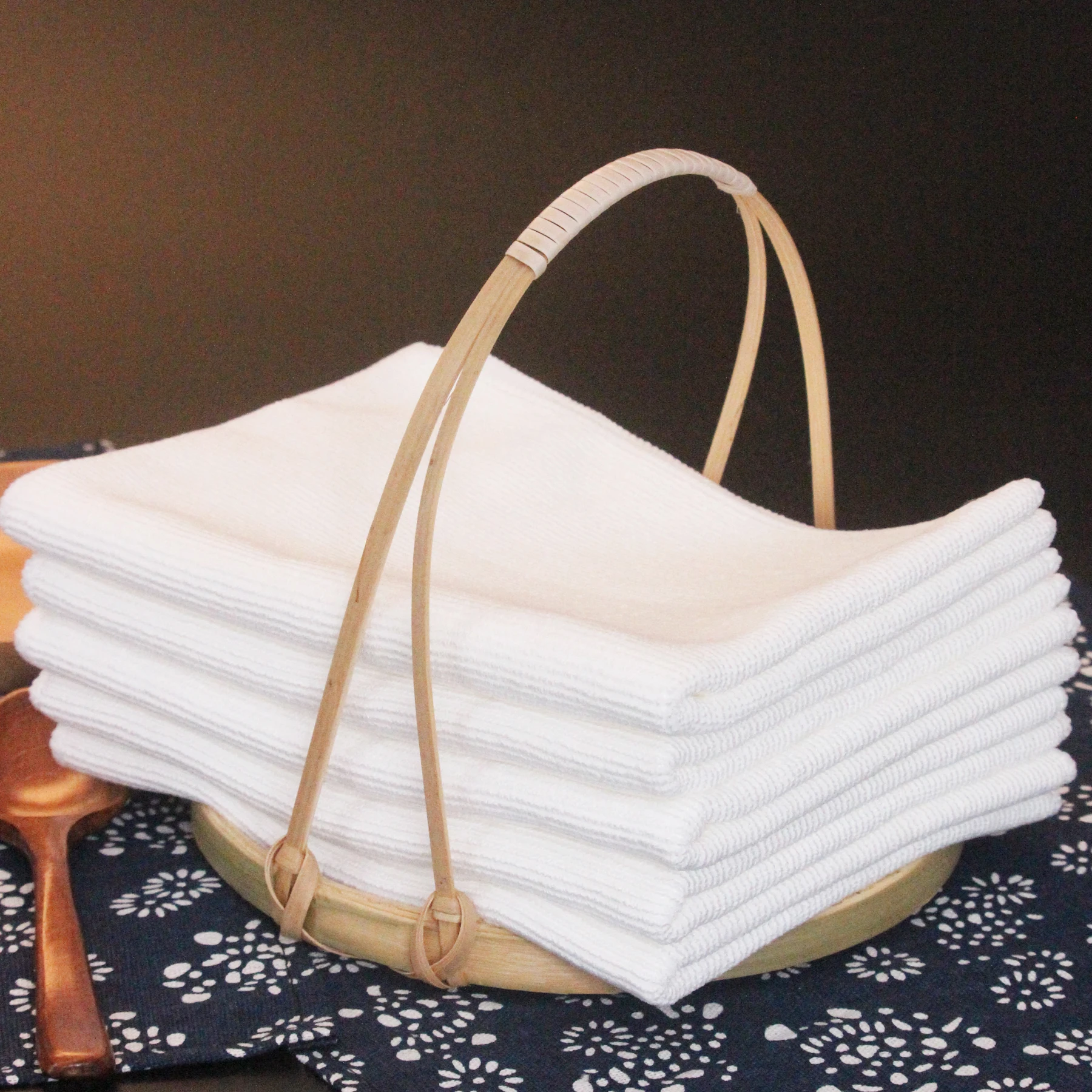 Ткань для сушки посуды, супервпитывающая, безворсовая, утолщенная, идеально подходит для сушки и чистки полотенец, кухонная тряпка, тарелки, посуда
Ткань для сушки посуды, супервпитывающая, безворсовая, утолщенная, идеально подходит для сушки и чистки полотенец, кухонная тряпка, тарелки, посуда