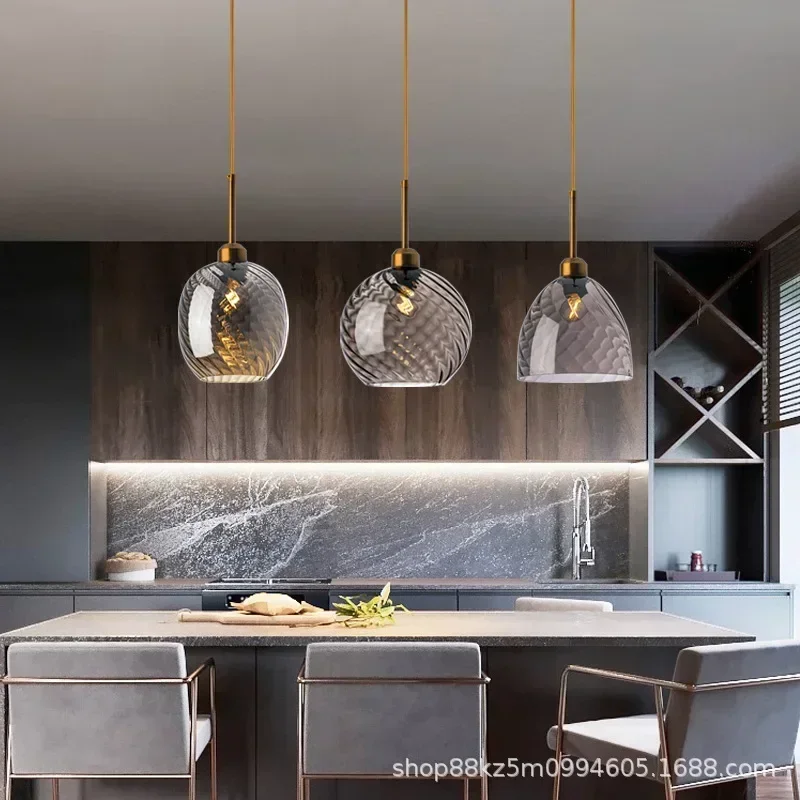 Современная стеклянная люстра-подвеска для дома: элегантное освещение для прикроватной зоны, бара, кухни, ресторана, лестницы, виллы, отеля
Современная стеклянная люстра-подвеска для дома: элегантное освещение для прикроватной зоны, бара, кухни, ресторана, лестницы, виллы, отеля