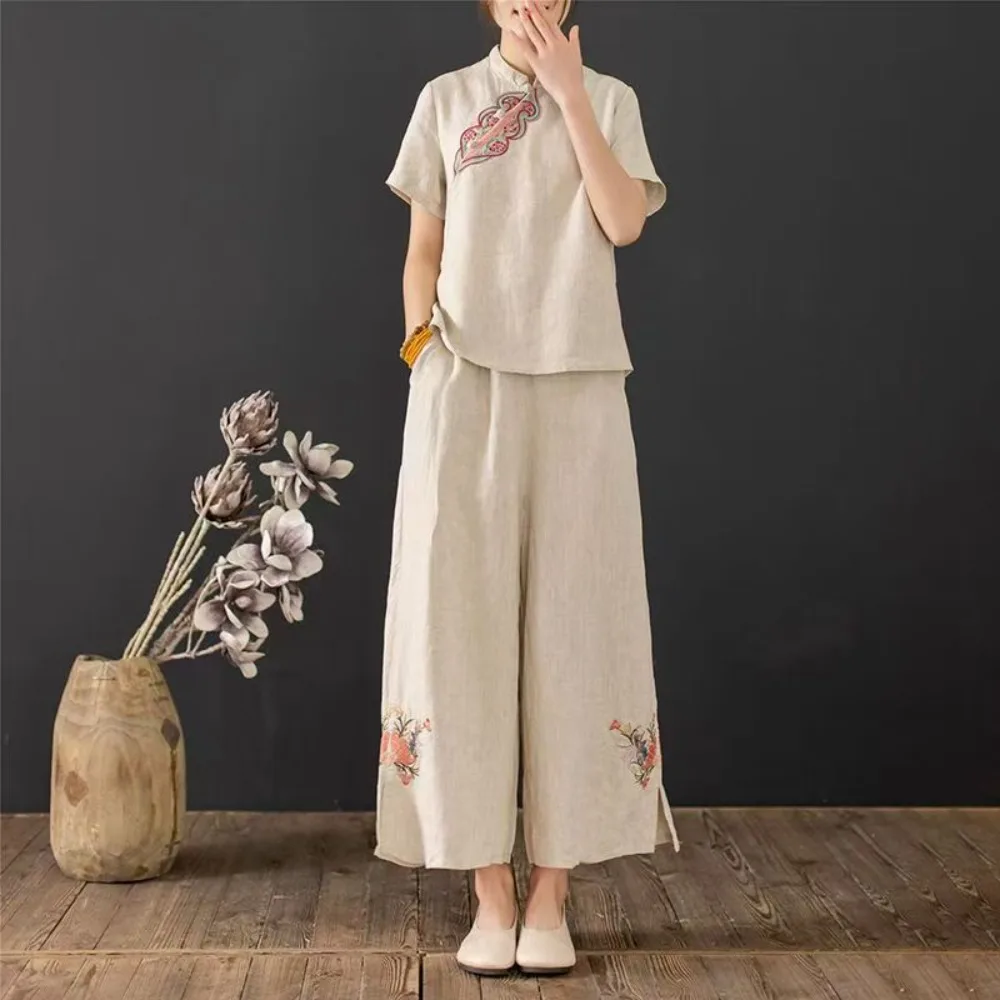Vintage Embroidered Top Wide Leg Harem Pants Summer Thin Cotton Linen Tea Suit chinese traditional clothes for Women
Vintage Embroidered Top Wide Leg Harem Pants Summer Thin Cotton Linen Tea Suit chinese traditional clothes for Women