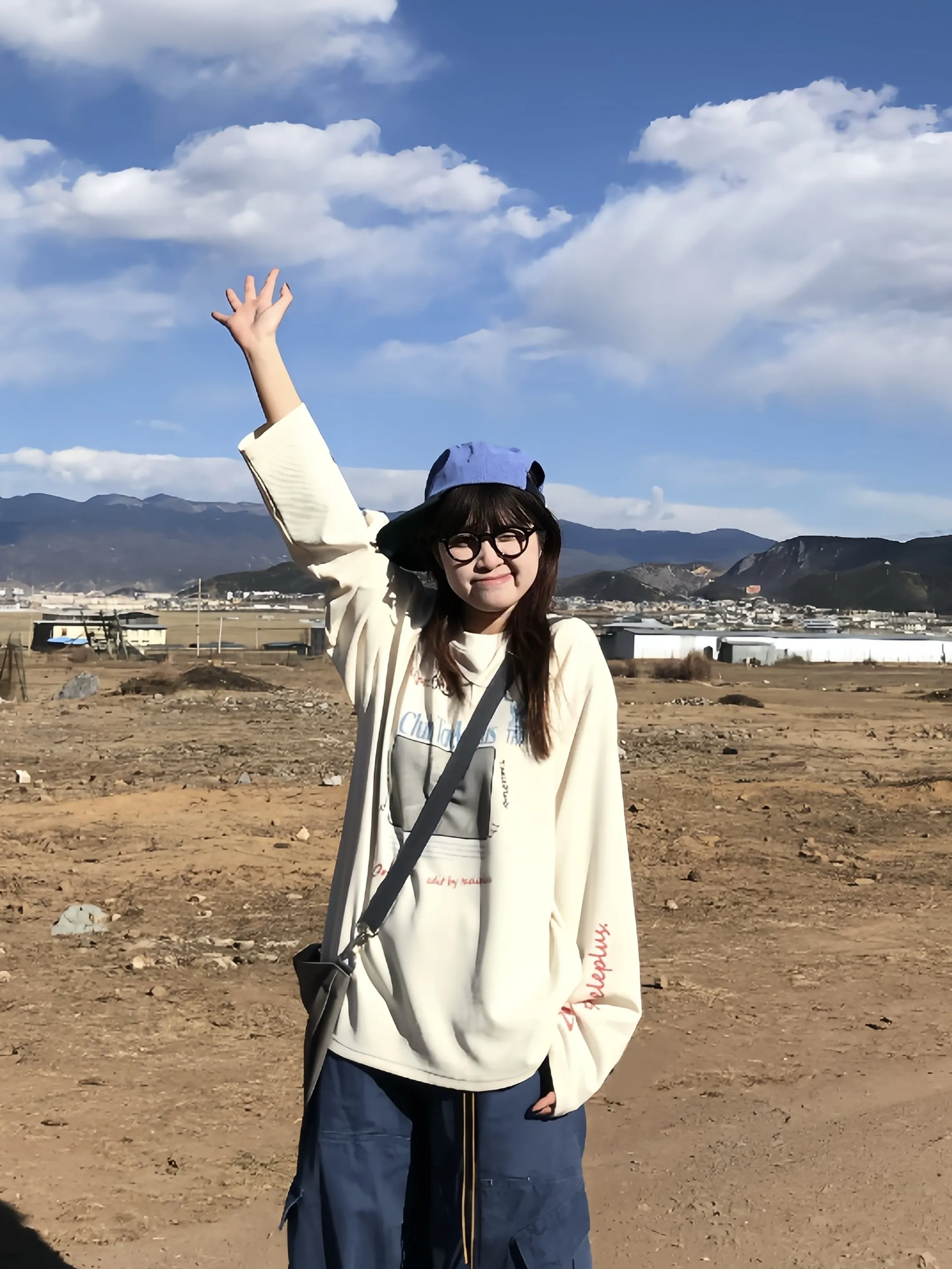 Свободная футболка с длинным рукавом в американском стиле с принтом клоуна, повседневный топ для весеннего сезона, удобная уличная одежда
Свободная футболка с длинным рукавом в американском стиле с принтом клоуна, повседневный топ для весеннего сезона, удобная уличная одежда