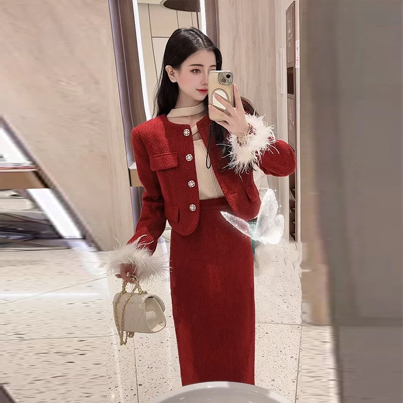 UNXX Atmospheric Autumn/Winter Set Padded Furry Sleeve Wool Coat with Long Midi Skirt Two-Piece Ensemble High Quality Trendy
UNXX Atmospheric Autumn/Winter Set Padded Furry Sleeve Wool Coat with Long Midi Skirt Two-Piece Ensemble High Quality Trendy
