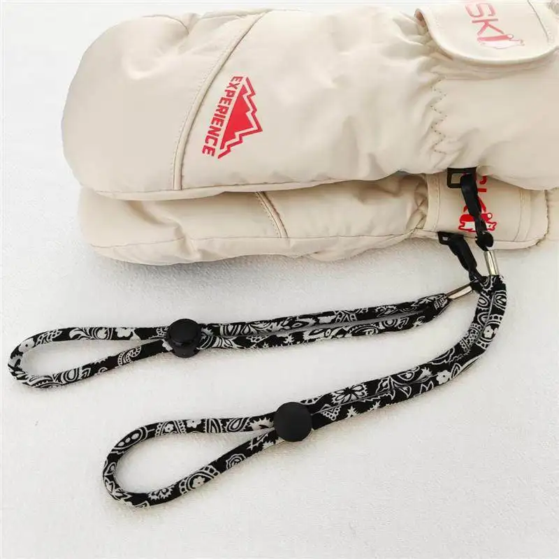 New Winter Ski Gloves Anti-Loss Wrist Strap Detachable Children's Wrist Connector Rope Adult Student Hanging Hand Rope
New Winter Ski Gloves Anti-Loss Wrist Strap Detachable Children's Wrist Connector Rope Adult Student Hanging Hand Rope