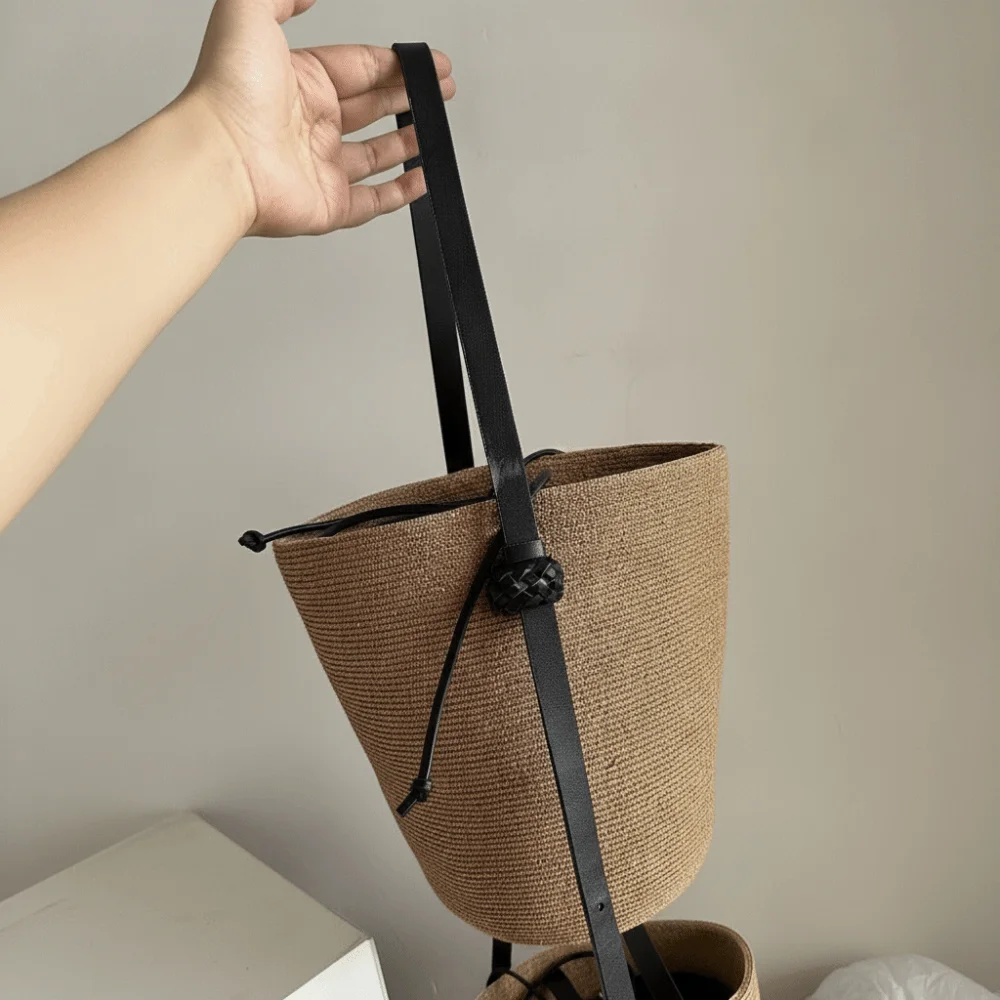 Casual Versatile Woven Straw Bag with Inner Bag Adjustable Strap Bucket Bag Small Size Solid Color Shoulder Bag for Women
Casual Versatile Woven Straw Bag with Inner Bag Adjustable Strap Bucket Bag Small Size Solid Color Shoulder Bag for Women