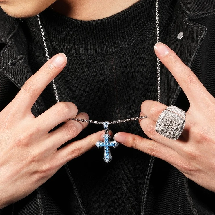 Ожерелье с подвеской в виде креста из кристаллов циркона, модные ожерелья из нержавеющей стали, ювелирные изделия для женщин и мужчин
Ожерелье с подвеской в виде креста из кристаллов циркона, модные ожерелья из нержавеющей стали, ювелирные изделия для женщин и мужчин